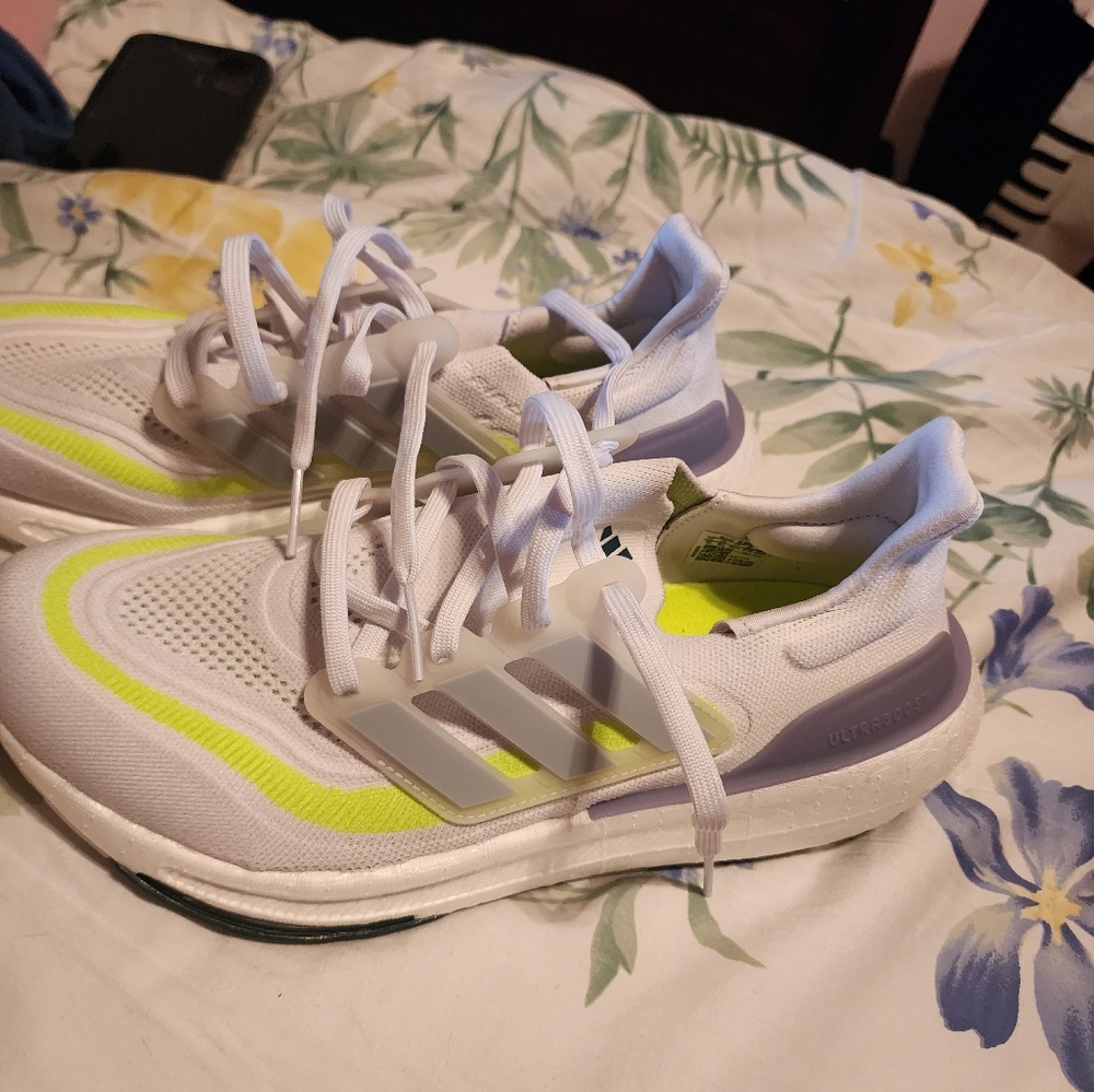 adidas women lightboost